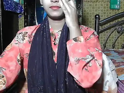 Snapshot of jui- chatting on 09/17/25, 04:52 jui- online show from 09/17/25, 04:52