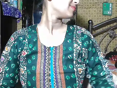 Snapshot of jui- chatting on 09/26/25, 05:17 jui- online show from 09/26/25, 05:17
