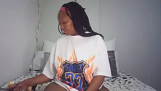 CouplesX96xx online show from 06/12/26, 10:30