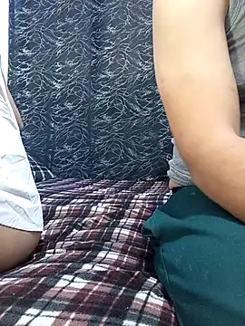 Snapshot of hot-twin chatting on 11/06/25, 12:39 hot-twin online show from 11/06/25, 12:39