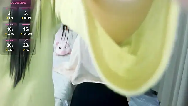 Fyueh-2025 online show from 09/17/25, 03:46