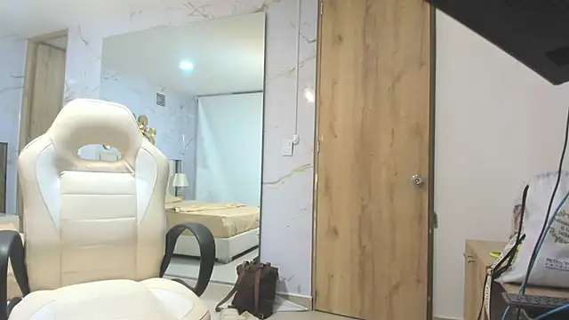 Snapshot of BabyAngel18_ chatting on 09/29/25, 10:31 BabyAngel18 online show from 09/29/25, 10:31