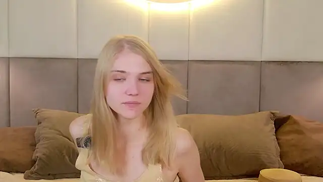 4example Chloe online show from 07/16/26, 05:46