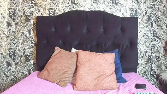 Snapshot of DanielaMonroe chatting on 11/30/25, 03:05 DanielaMonroe online show from 11/30/25, 03:05