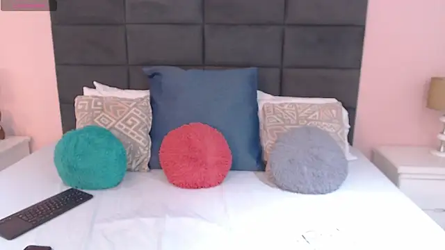 Snapshot of Abby-campbel chatting on 11/19/25, 08:53 Abby-campbel online show from 11/19/25, 08:53