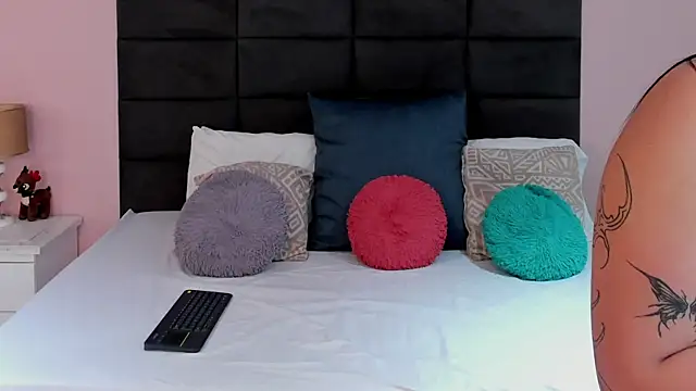 Snapshot of Abby-campbel chatting on 12/17/25, 08:59 Abby-campbel online show from 12/17/25, 08:59