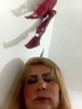 Snapshot of flavinhasensual chatting on 10/05/25, 08:56 flavinhasensual online show from 10/05/25, 08:56