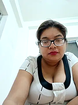 Elie couple143 online show from 12/01/25, 08:03