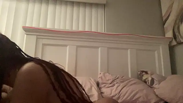 sweetnjuicyyy online show from 09/13/25, 07:52