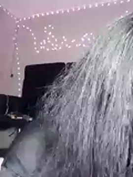 Snapshot of sweetnjuicyyy chatting on 11/08/25, 06:57 sweetnjuicyyy online show from 11/08/25, 06:57