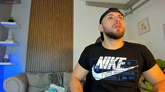 Maximo Wolff online show from 09/28/25, 09:09