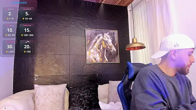 Maximo Wolff online show from 10/17/25, 08:11