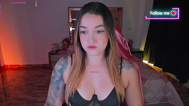 lunaarose online show from 01/17/26, 03:55