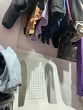 Snapshot of KinkyLatinCock chatting on 11/04/25, 06:34 KinkyLatinCock online show from 11/04/25, 06:34