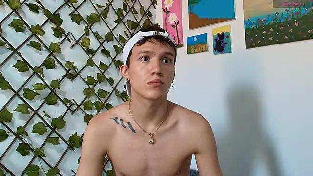 Snapshot of Patrick_phoenix chatting on 09/16/25, 03:02 Patrick phoenix online show from 09/16/25, 03:02