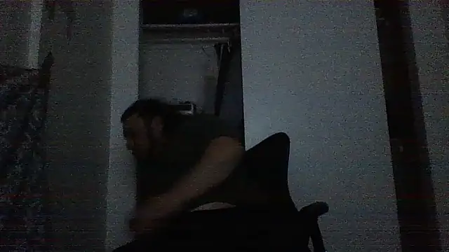 Snapshot of raredick chatting on 01/14/26, 05:24 raredick online show from 01/14/26, 05:24