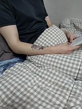 Snapshot of K_istp chatting on 11/16/25, 10:54 K istp online show from 11/16/25, 10:54