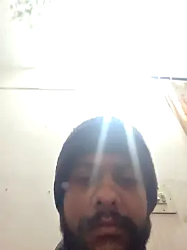 Snapshot of desir3dlund chatting on 01/11/26, 02:49 desir3dlund online show from 01/11/26, 02:49