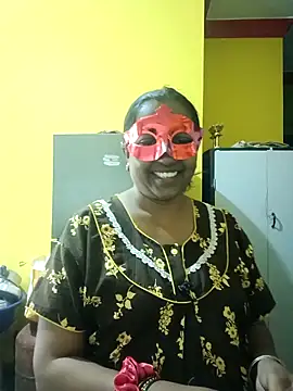 Snapshot of ammu1990 chatting on 10/31/25, 04:46 ammu1990 online show from 10/31/25, 04:46