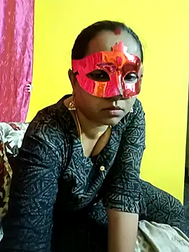 Snapshot of ammu1990 chatting on 12/04/25, 06:01 ammu1990 online show from 12/04/25, 06:01