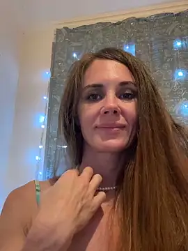 LucieMack online show from 09/09/25, 08:41