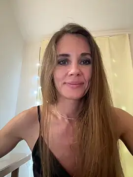 LucieMack online show from 09/26/25, 08:35