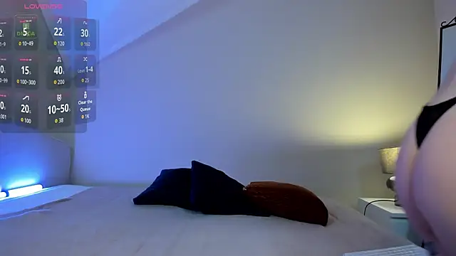 Naomi Urban online show from 09/20/25, 09:27