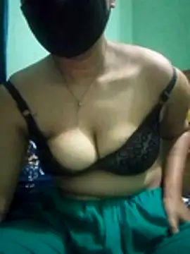 Maria Mahi online show from 12/18/25, 03:23