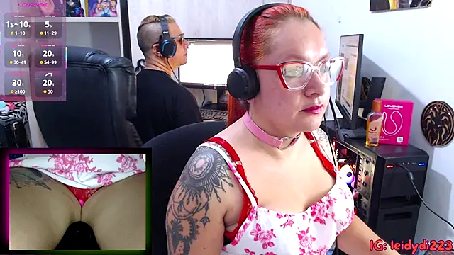 Snapshot of leidydi223 chatting on 10/13/25, 01:33 leidydi223 online show from 10/13/25, 01:33