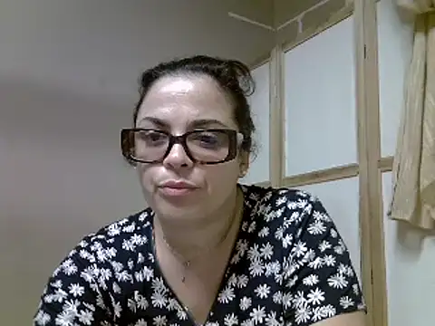 Snapshot of ITALIANASISIXX chatting on 01/04/25, 05:05 ITALIANASISIXX online show from 01/04/25, 05:05