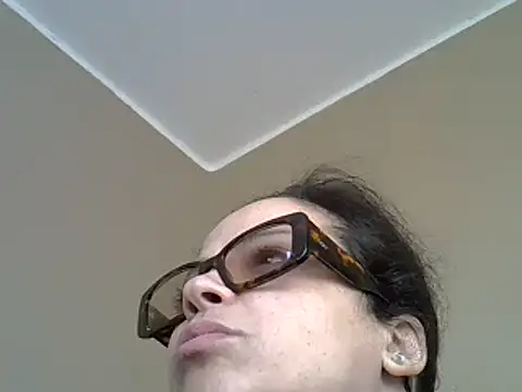 Snapshot of ITALIANASISIXX chatting on 03/04/25, 07:19 ITALIANASISIXX online show from 03/04/25, 07:19