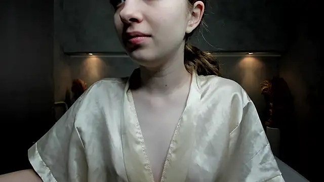 Camilla Kelly online show from 11/26/25, 01:06