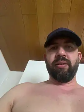 Snapshot of andrey1887 chatting on 04/16/26, 07:31 andrey1887 online show from 04/16/26, 07:31