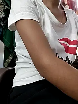 Ruhi 07 online show from 09/25/25, 04:05