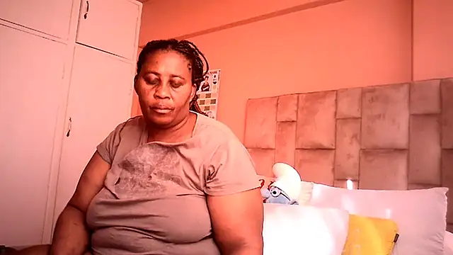 HUGEASSXXXXX online show from 08/04/26, 07:55