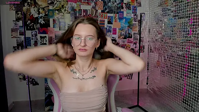 Maryyy May online show from 09/09/25, 05:01