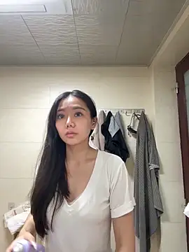 Snapshot of jiajia_L chatting on 09/28/25, 02:00 jiajia L online show from 09/28/25, 02:00