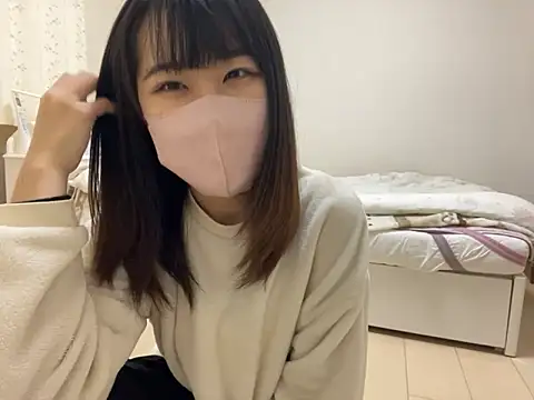 Snapshot of sora_033 chatting on 11/10/25, 03:11 sora 033 online show from 11/10/25, 03:11