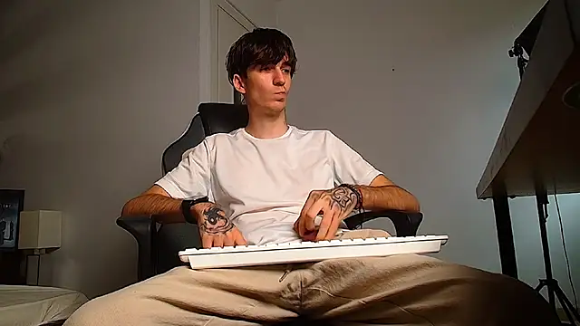 TalonWilde online show from 09/13/25, 04:56