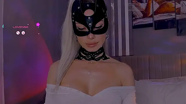 Snapshot of black_cat-11 chatting on 02/10/26, 11:31 black cat-11 online show from 02/10/26, 11:31
