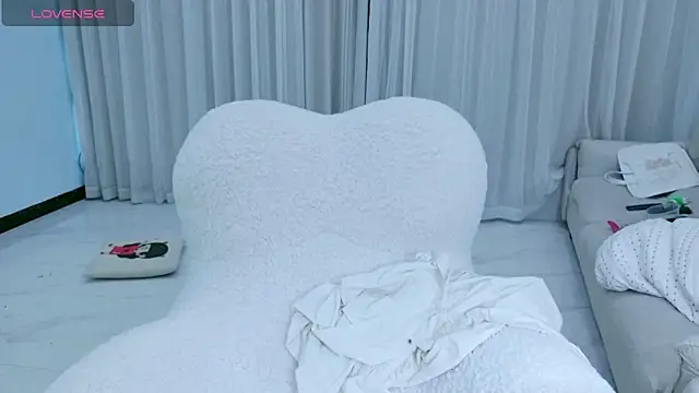 rainybb online show from 10/19/25, 09:43