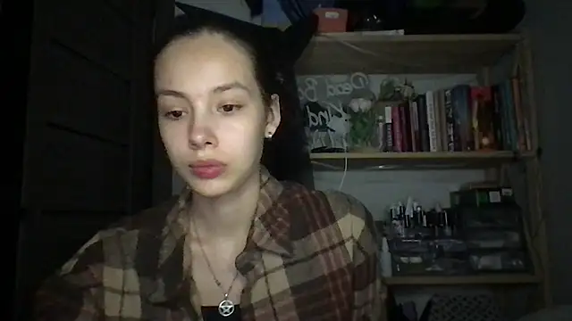 Snapshot of Yuna5343 chatting on 09/16/25, 09:05 Yuna5343 online show from 09/16/25, 09:05