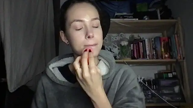 Snapshot of Yuna5343 chatting on 10/06/25, 09:01 Yuna5343 online show from 10/06/25, 09:01