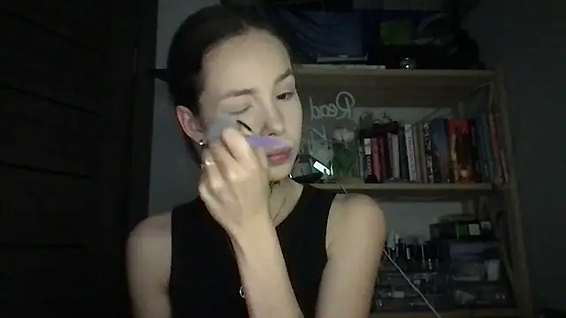 Snapshot of Yuna5343 chatting on 10/11/25, 08:51 Yuna5343 online show from 10/11/25, 08:51