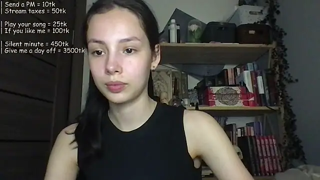 Yuna5343 online show from 05/19/26, 08:04