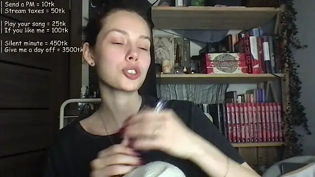 Yuna5343 online show from 05/21/26, 09:11