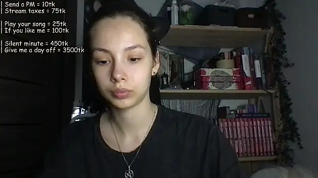 Yuna5343 online show from 06/06/26, 07:29