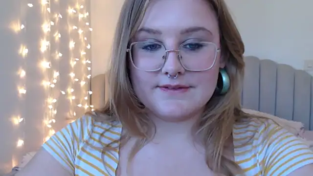 AgnesRoseCams online show from 06/12/26, 10:14