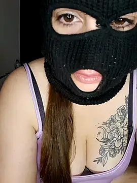 1Malika online show from 10/10/25, 08:02