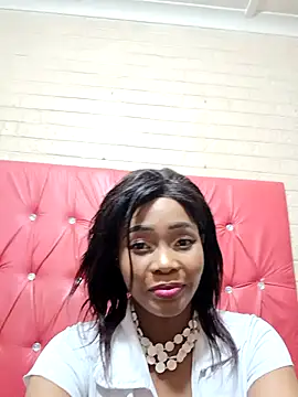 Snapshot of Juicy_Candy-Reloaded chatting on 10/28/25, 09:17 Juicy Candy-Reloaded online show from 10/28/25, 09:17